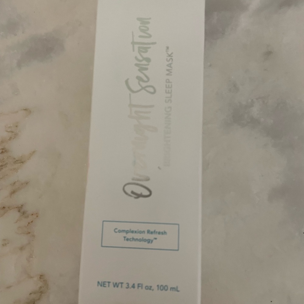 ThriveCausemetics Overnight Sensation brightening Sleep Mask